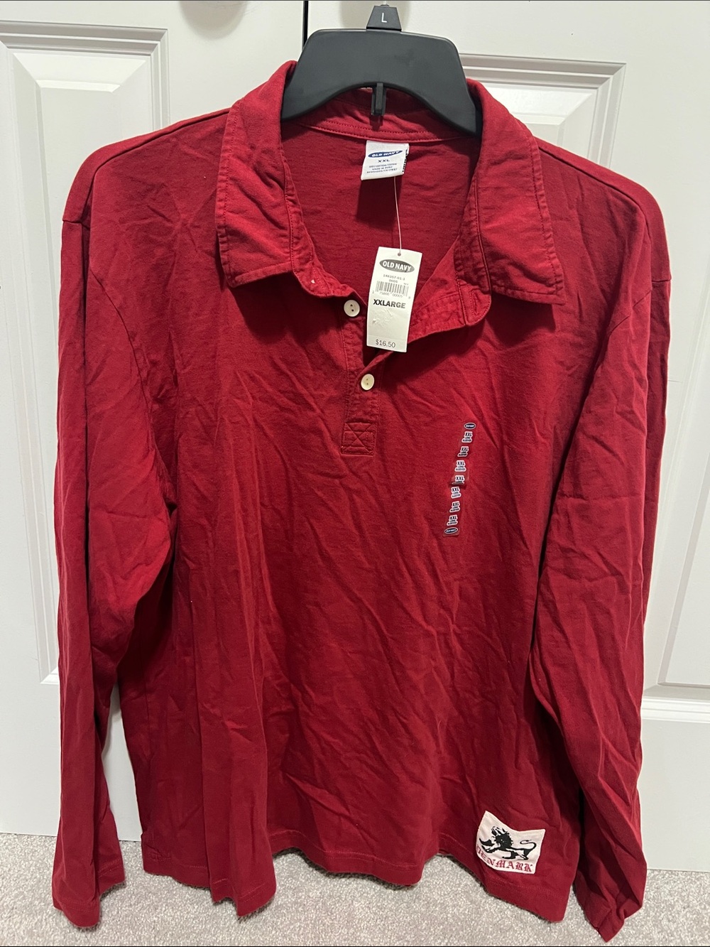 Old Navy Denmark men’s Long-Sleeve Polo Shirt in Red